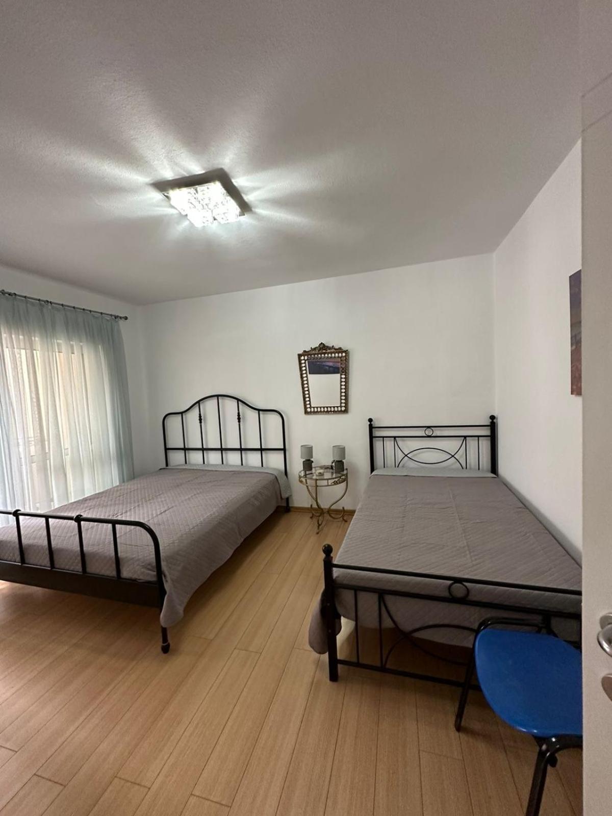 Blloku Family Apartment 地拉那 外观 照片