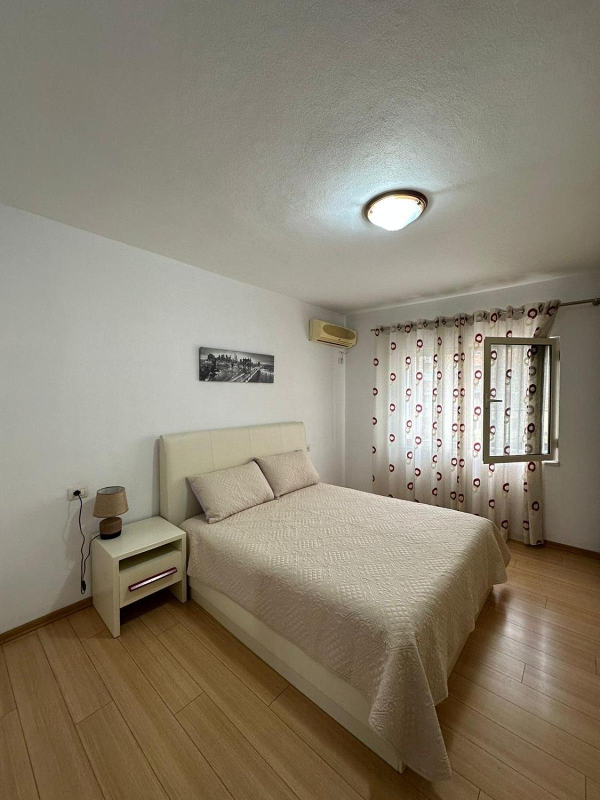 Blloku Family Apartment 地拉那 外观 照片