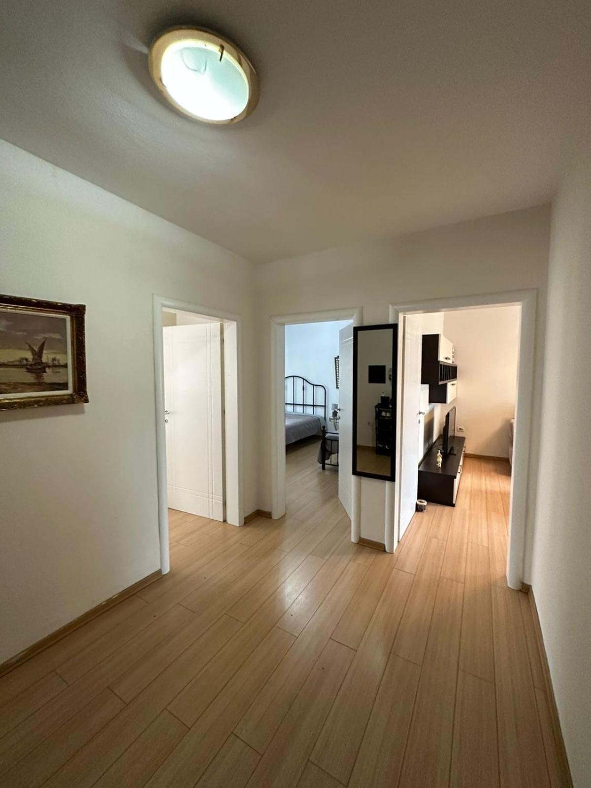 Blloku Family Apartment 地拉那 外观 照片